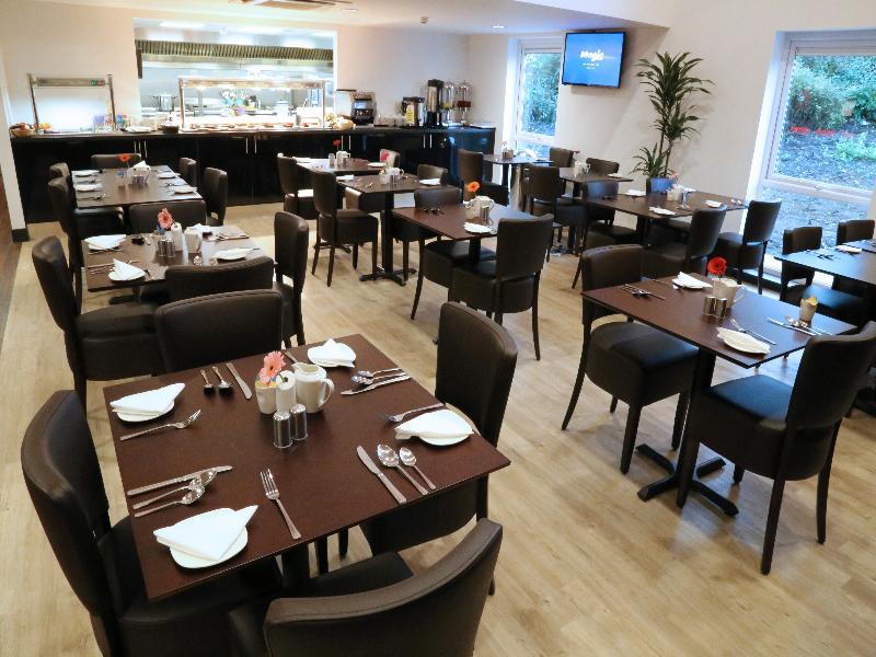 Отель Ramada Oxford Вотерсток Экстерьер фото
