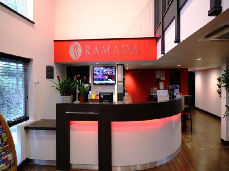 Отель Ramada Oxford Вотерсток Экстерьер фото